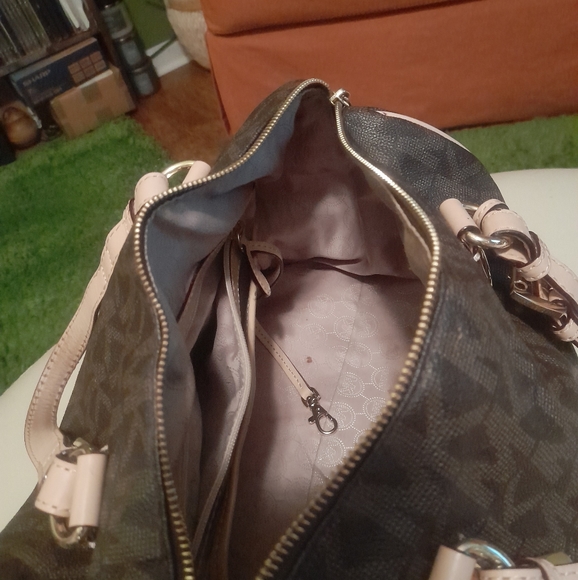 Handbag - Picture 3 of 3